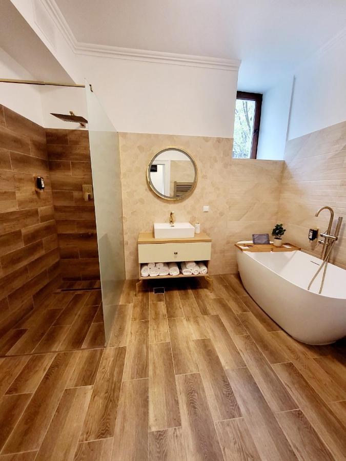 Ferienwohnung Sboldtown By Holztreppe Brașov Exterior foto